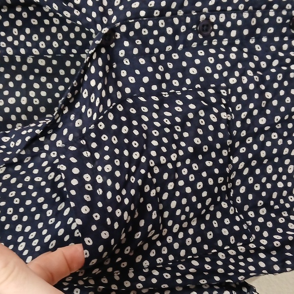 Anthropologie Cloth & Stone Dana Navy Polka Dot Classic Buttondown Blouse Small - Picture 4 of 6